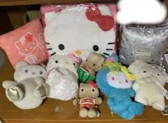 特別タイムセール！】ハローキティ 特大クッション しまむら