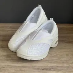 Item thumbnail for item c58e3c39-bc9f-4fad-9343-f7bbe4d4f882