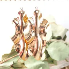 No.12970 ハンドメイドピアス樹脂フックゴールドプレート