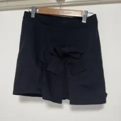 リボン付き黒ミニプリーツキュロット