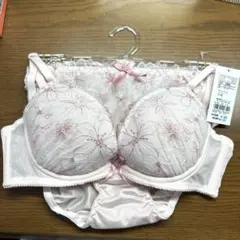 Item thumbnail for item 10a34305-a5e6-4a9c-8a25-e2d3917f4551