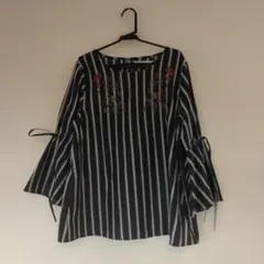 Ray Cassin ストライプ 花柄刺繍 チュニックのサムネイル