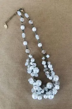 パールクリスタルビジューネックレス