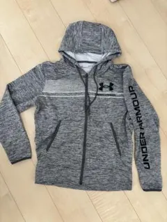 Under Armour フード付きパーカー グレー