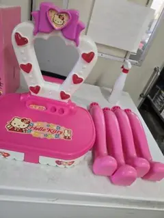 昭和の激レア　Hello Kitty ハートドレッサーセット