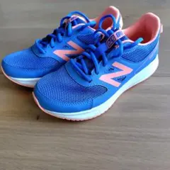 New Balance 570 青/ピンク スニーカー
