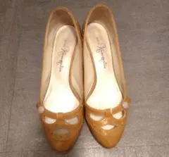 銀座かねまつ　ベージュ パンプス