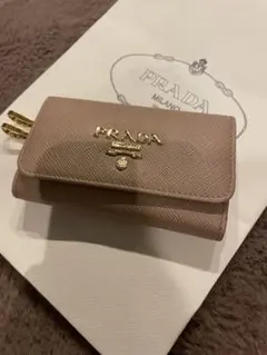PRADA サフィアーノマルチカラー キーケース