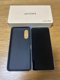 【美品】arrows we2 楽天モバイル（箱付、ケース、液晶保護フィルム付）