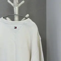 トミーヒルフィガー　スウェット　ホワイト