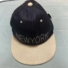 NEWYORK刺繍キャップ ネイビー/ベージュ 缶バッジ付き