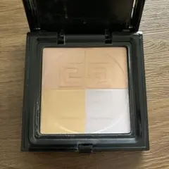 GIVENCHY プリズム リーブル プレストパウダーのサムネイル
