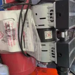 ほぼ新品です。3回ほど使用しました