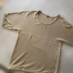 Tシャツ　ベージュ色　M