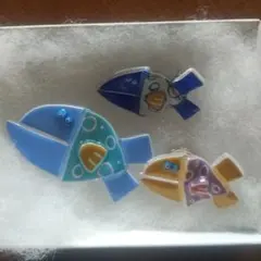 お魚ブローチ お魚ピンバッジ ガラス製ブローチ 3個セット