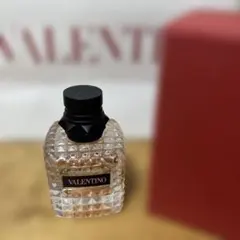 VALENTINO ドンナ ボーン イン ローマ オードパルファン 30mlのサムネイル