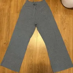 UNIQLOリブニットパンツ