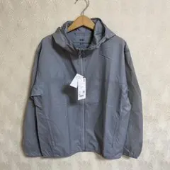 新品　タグ付　未使用　ユニクロ　UNIQLO トップス　羽織り　パーカ　グレー