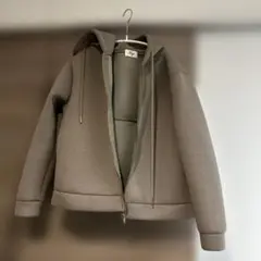 フリルパーカー