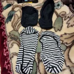 フットカバー　2足セット 黒とストライプ