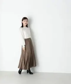 ⭐︎新品未使用⭐︎ NATURAL BEAUTY BASIC サテンフレアスカート