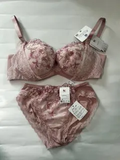 Item thumbnail for item a6a80771-6b61-4963-af7b-d9019b8f46cb