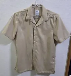 かっこいい　ベージュ 半袖シャツ ポリエステル97%　着心地抜群！