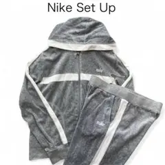 ［早い者勝ち］Nike ベロアセットアップ NIKE公式】ナイキ スポーツウェア ウィメンズ ベロア クロップド