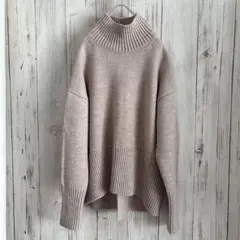 未使用に近いADAM ET ROPE' タートルバックスリットニットプルオーバー