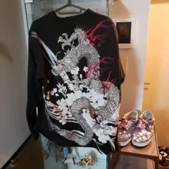 ドラゴン刺繍 ブラック長袖カットソーのサムネイル