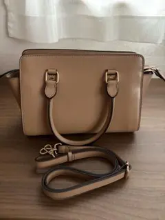 ベージュ 合成皮革 ハンドバッグ　セレモニーバッグ