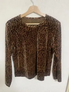 nugu ロキエ　豹柄トップス