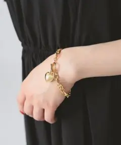 Item thumbnail for item 784d2eb1-5c67-4312-b1b7-43ca81bb4fea