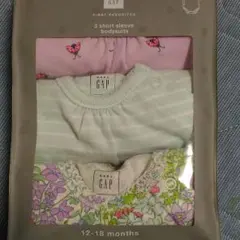 Gap  ロンパース3枚セット
