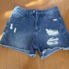 PINKLATTE デニムショートパンツ Sサイズ