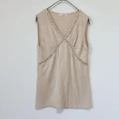 a.v.v standard ビーズ装飾ノースリーブニット ベージュ サイズ42