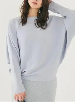 ドルマンスリーブニット