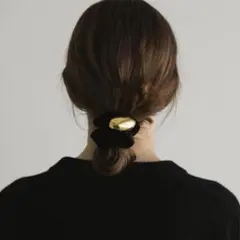 イヴマミー　新品未開封　LETICIA ベルベット シュシュ ブラック 岡本（okamoto）のスタッフボイス｜ユナイテッドアローズ公式