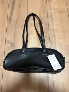 値下げ黒い合成皮革　横ミニボストンショルダーバッグのサムネイル