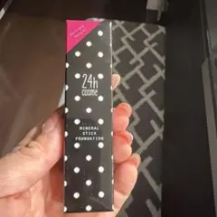 24h cosme ミネラルスティックファンデ 03 ナチュラルのサムネイル
