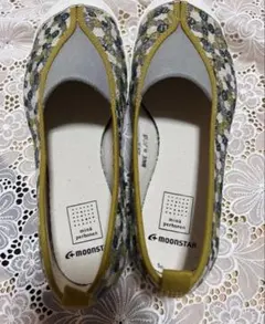 ミナペルホネン×ムーンスター スカイフルシューズ 23cm モスグリーン