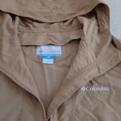 Columbia フード付きジャンパー　レディースのサムネイル