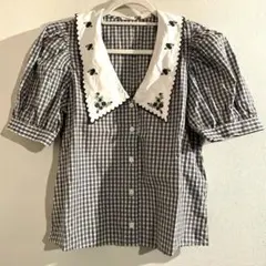 LEVI’S刺繍入りチェック柄半袖ブラウスSサイズのサムネイル