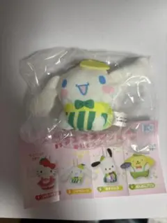 サンリオ　かおりつきパフェマスコット　ぬいぐるみ　シナモロール