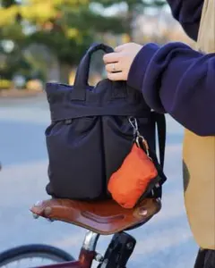 POIK ミニマルチポケットクロスバッグ