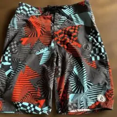 Volcom 幾何学模様 サーフパンツ　ポーイズMサイズ