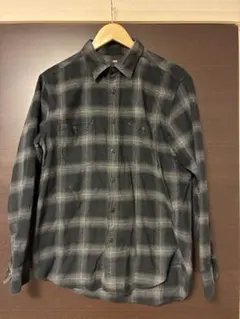 ユニクロ　UNIQLO Lサイズ　ブラック系チェック 長袖ネルシャツ