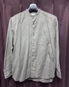 UNIQLO バンドカラーシャツ カーキ Lサイズのサムネイル