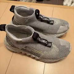 NIKE スニーカー グレー