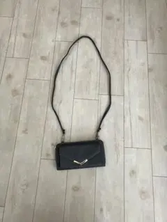 グレー　ショルダー型長財布